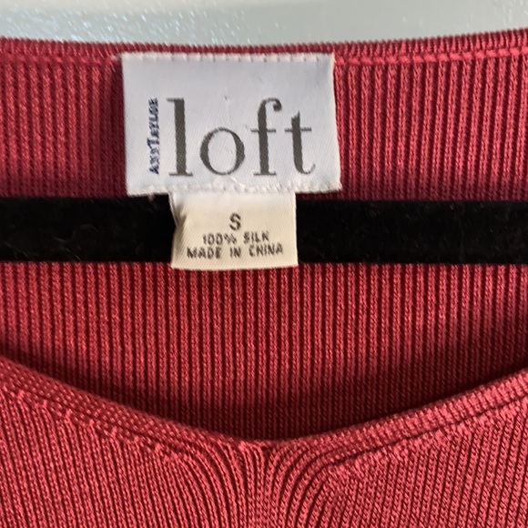 And Taylor Loft pink/rose Vneck sweater! - Picture 2 of 3